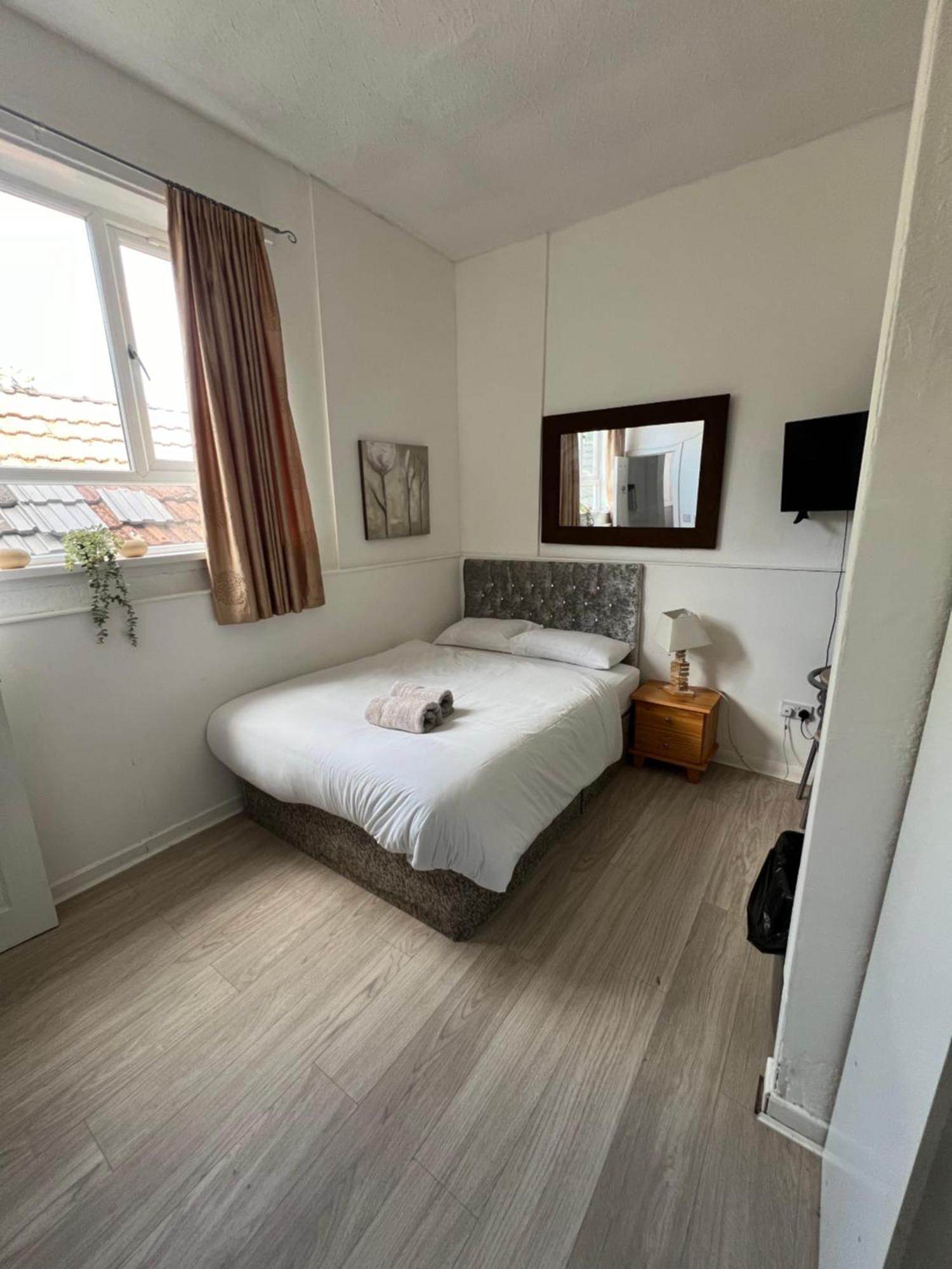 Great Western Road Studio With En Suite Glasgow Luaran gambar