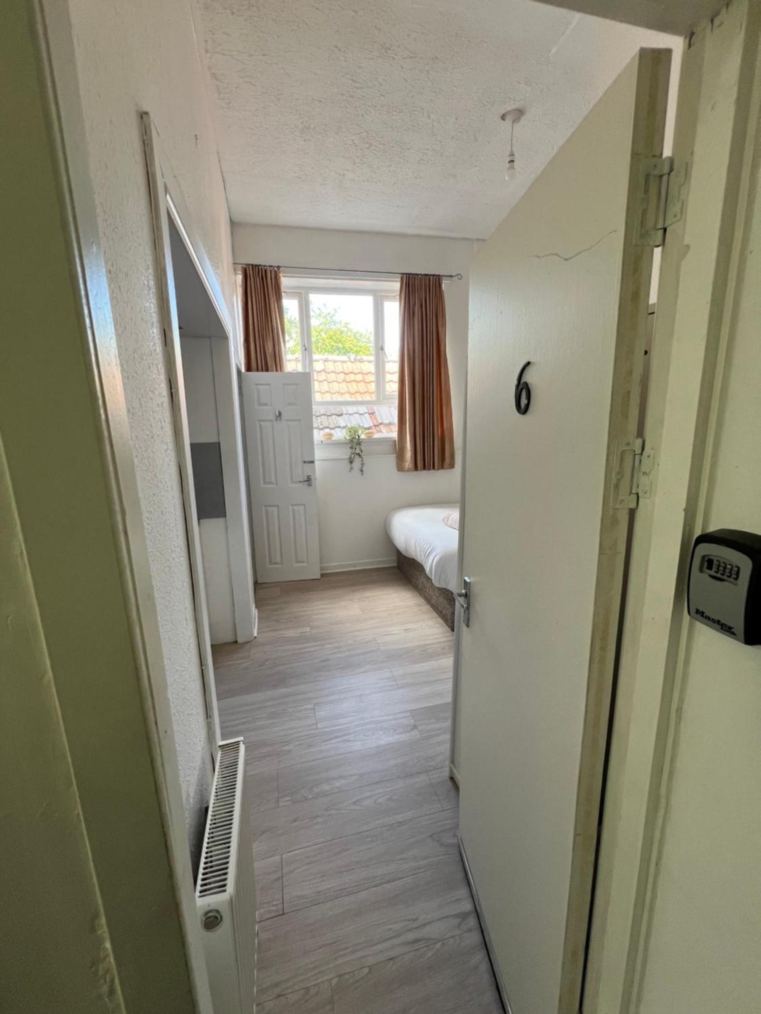 Great Western Road Studio With En Suite Glasgow Luaran gambar