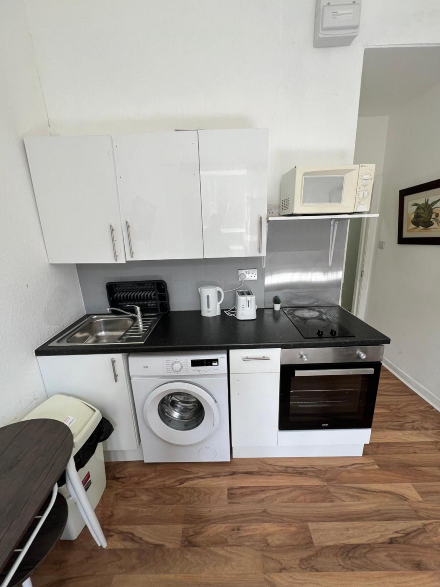 Great Western Road Studio With En Suite Glasgow Luaran gambar