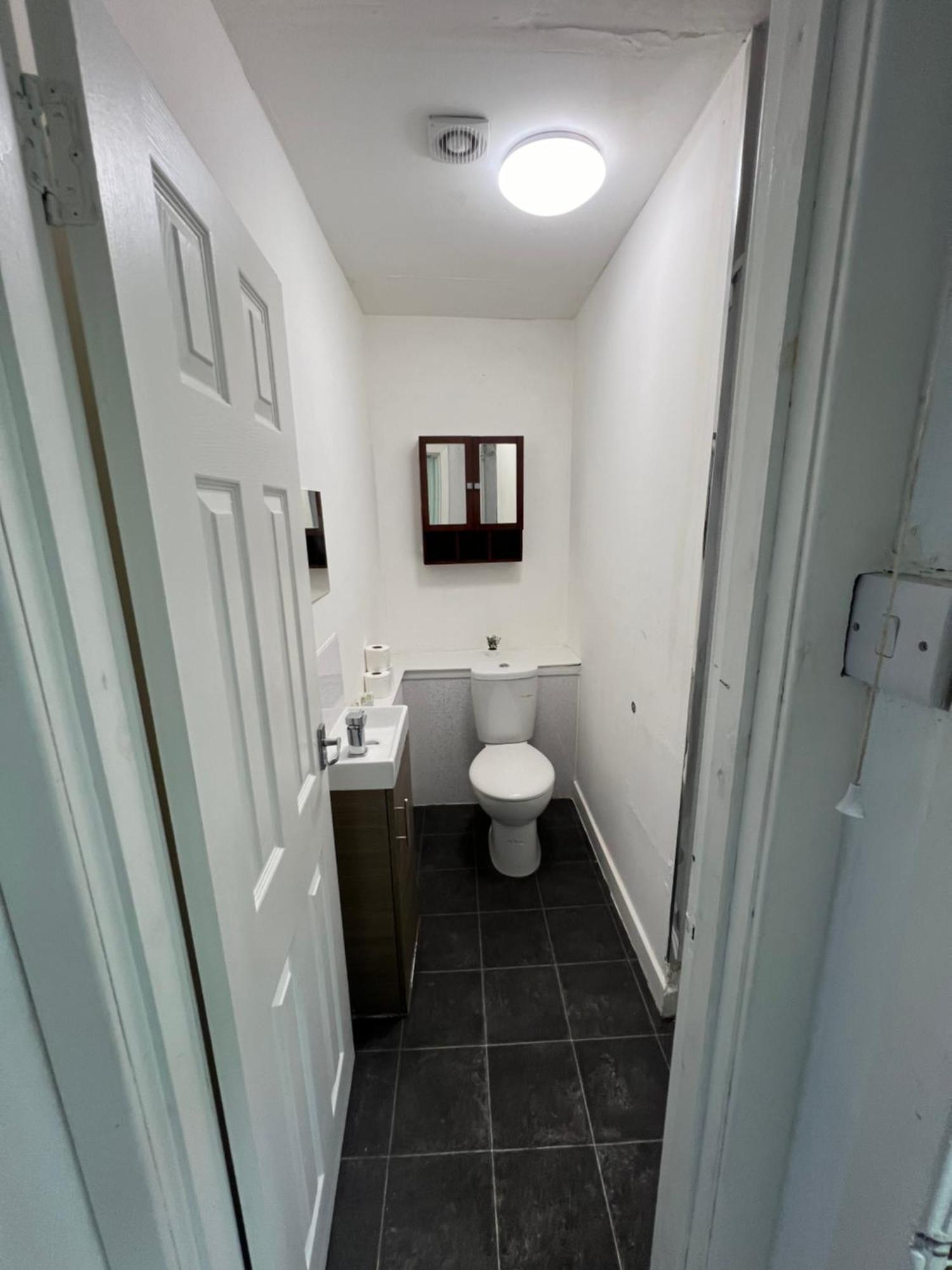 Great Western Road Studio With En Suite Glasgow Luaran gambar